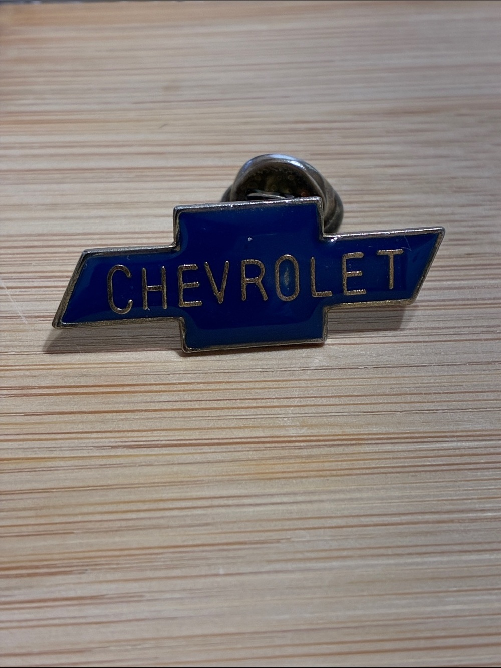 Vintage CHEVROLET Logo Lapel Pin 💙